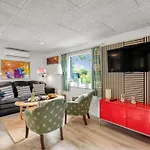 Alivia - 200m From The Sea By Interhome