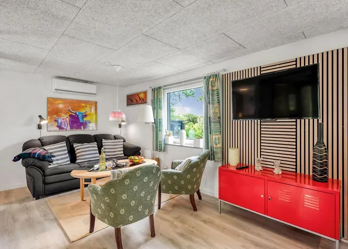 Alivia - 200m From The Sea By Interhome